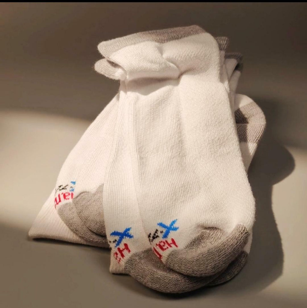 Hanes Mens Cushioned X-Temp Crew Socks 6-Pair Pack, 10-13, White