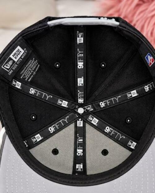 New Era Brooklyn Nets Two-Tone 9FIFTY Snapback Hat Black Adjustable NBA
